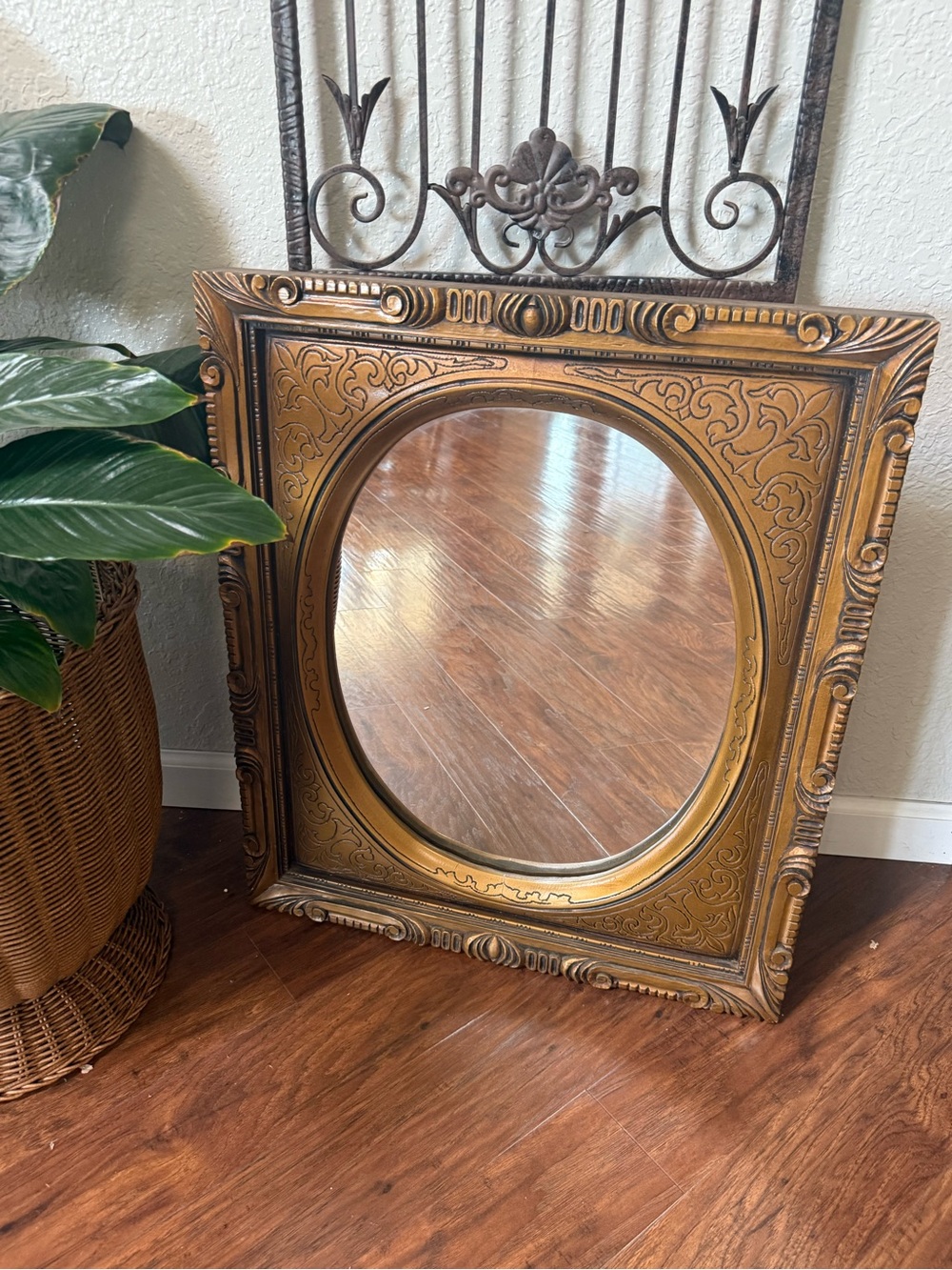 Vintage Gold Gilded Solid Wall Mirror With Oval Glass Mirror Hollywood Regency